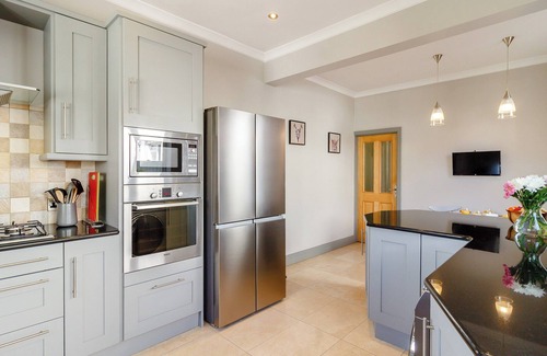 Porthcawl Cottage | 4 bedroom accommodation in Porthcawl