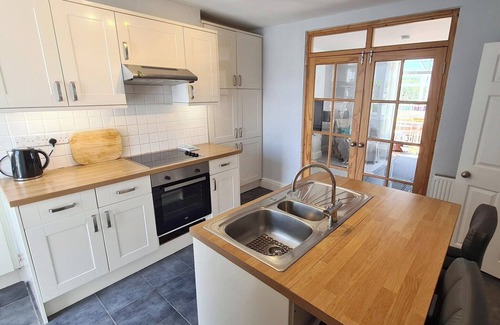 Gwithian Cottage | 4 bedroom accommodation in Gwithian