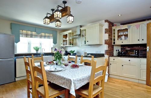 Wyke Regis House | 4 bedroom accommodation in Weymouth