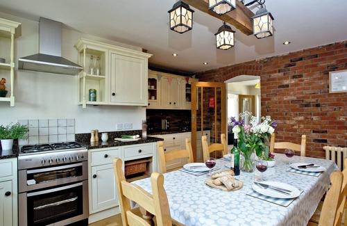 Wyke Regis House | 4 bedroom accommodation in Weymouth