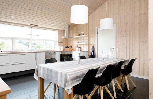 Lonstrup House | 4 bedroom accommodation in Hjørring