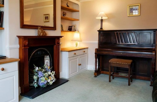 Caersws Cottage | 4 bedroom accommodation in Trefeglwys, near Llanidloes