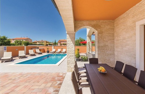 Jadreski House | 4 bedroom accommodation in Jadreski