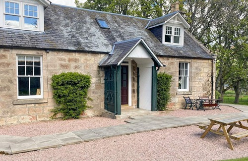 Alford Cottage | 4 bedroom accommodation in Glenkindie, near Alford