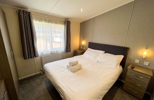 Annan Cabin | 4 bedroom accommodation in Annan