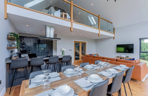 Carno Cottage | 4 bedroom accommodation in Carno
