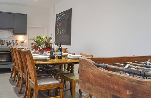 Coxhoe Cottage | 4 bedroom accommodation in Coxhoe, nearby Durham