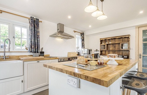 Zeals Cottage | 4 bedroom accommodation in Zeals, near Mere
