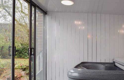 Leek Cottage | 4 bedroom accommodation in Leek