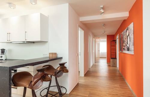 Neckarwestheim Apartment | 4 Bedroom Apartment in Neckarwestheim