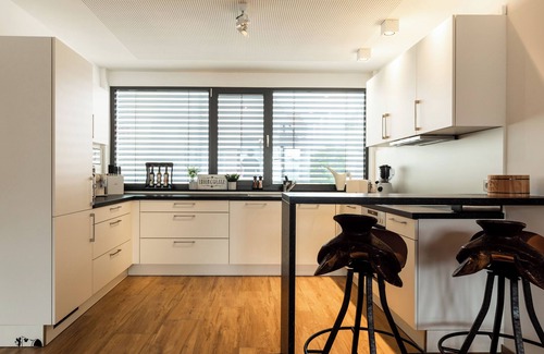 Neckarwestheim Apartment | 4 Bedroom Apartment in Neckarwestheim