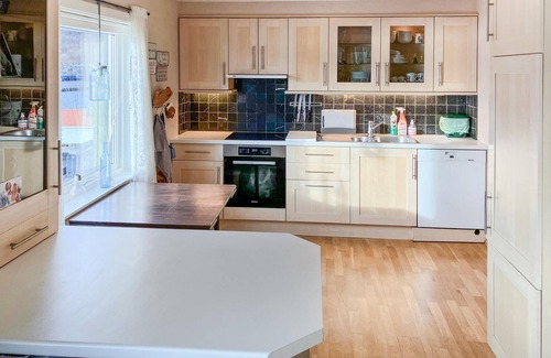 Vindafjord House | 4 bedroom awesome home in Nedre Vats