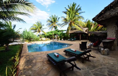 Matemwe Villa | 4 Bedroom Beach Front Villa with own pool