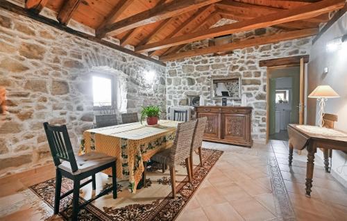 Bordezac Apartment | 4 Bedroom Beautiful Home In Bordezac