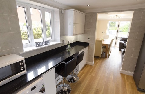Hoveton Cottage | 4 Bedroom Brightside Cottage In Wroxham, Norfolk, Norfolk Broads England