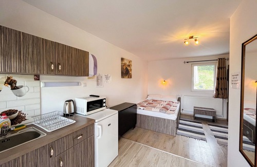 Hoghilag RV Rental | 4-bedroom campground in Prod, WiFi, AC. Happy camping forfamilies, pets, riding.