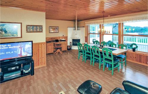 Sveio House | 4 Bedroom Cozy Home In Auklandshamn