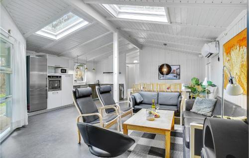Klint House | 4 Bedroom Cozy Home In Nykøbing Sj
