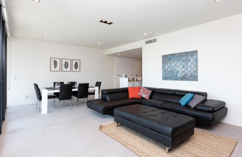 Wagga Wagga Apartment | 4 Bedroom Executive Apartment in the CBD