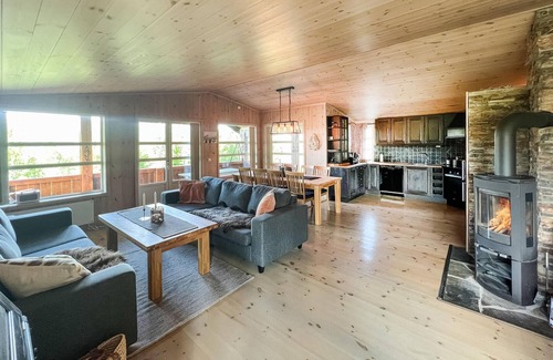Nord-Torpa House | 4 bedroom gorgeous home in Nord-Torpa