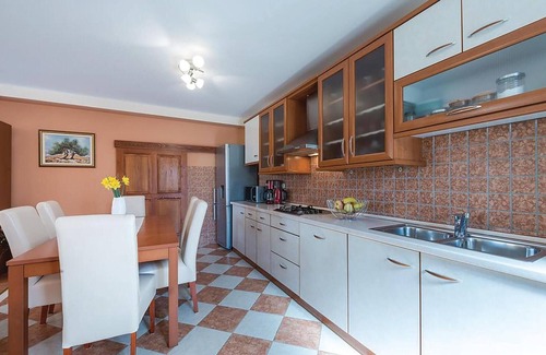 Banici House | 4 bedroom gorgeous home in Banici