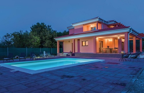 Bilice House | 4 bedroom gorgeous home in Bilice