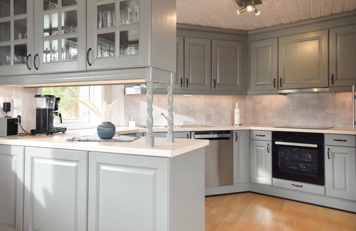 Vindafjord House | 4 bedroom gorgeous home in Bjoa