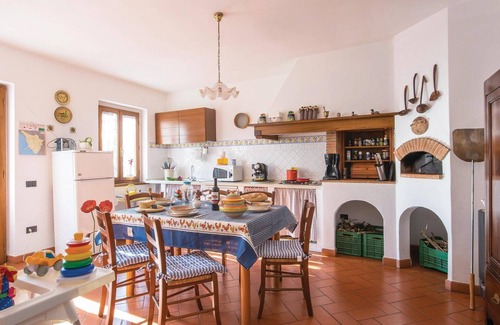 Marliana House | 4 bedroom gorgeous home in Marliana PT