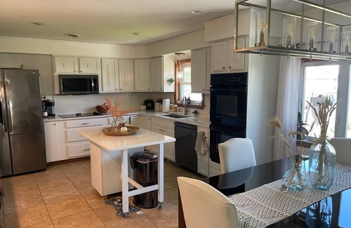 Hawk Run House | 4-bedroom house 24 miles from State College with AC, WiFi.