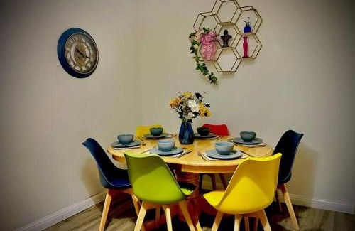 Canterbury House | 4 bedroom house - Contractors, Crew, Group, Family