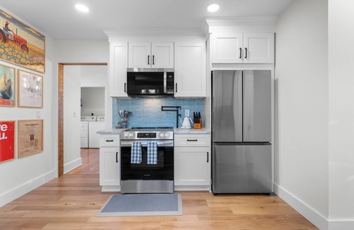 Willimantic House | 4-bedroom house in Windham - Pet Friendly - Thread City Family Escape