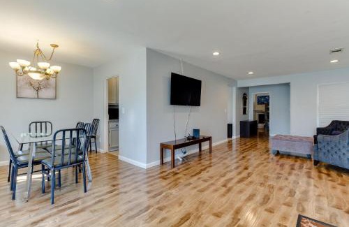 Reseda House | 4 bedroom house with a pool