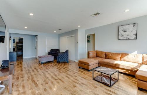 Reseda House | 4 bedroom house with a pool