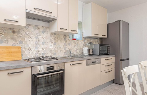 Oklaj House | 4 bedroom lovely home in Ljubotic