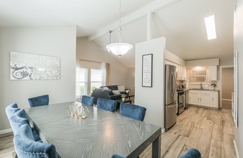 Spring Branch Central House | 4 bedroom near Memorial and City Centre