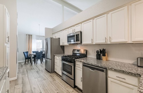 Spring Branch Central House | 4 bedroom near Memorial and City Centre