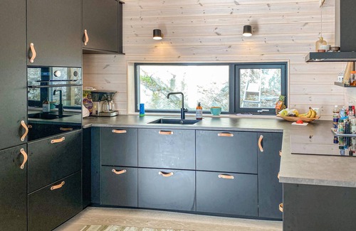 Torjulvagen House | 4 bedroom nice home in Stangvik