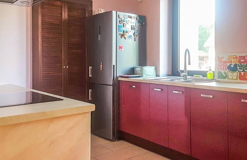 Pinczyn House | 4 bedroom nice home in Semlin