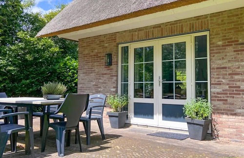Paasloo House | 4 bedroom pet friendly home in Paasloo
