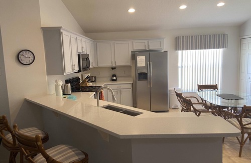 Kissimmee House | 4 bedroom pool home with conservation view on gated golf community of Remington