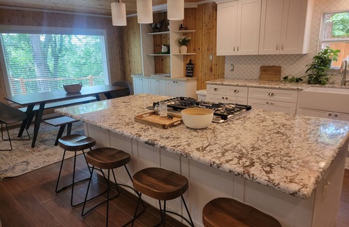 Oakhurst House | 4 bedroom private vacation home in Fort Worth