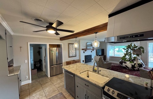 Lanexa House | 4-bedroom River House in New Kent County