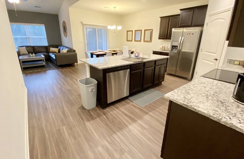 Fultondale House | 4-Bedroom Single Level House with 2 Car Garage