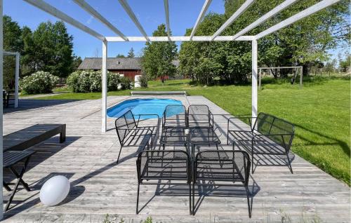 Hallsberg Municipality House | 4 Bedroom Stunning Home In Närkesberg
