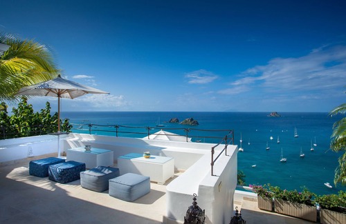 Flamands Villa | 4 bedroom villa offering a spectacular view of the yachts and the port of Gustav