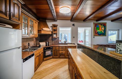 Spodnja Polskava Villa | 4 Bedroom Villa with Heated Indoor Pool Jajo & Pajo