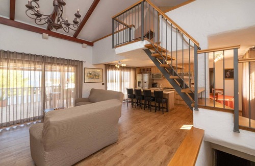 Supetar Villa | 4 bedroom villa with swimming pool