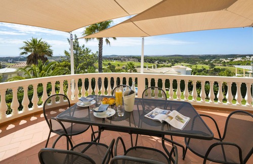Figueira Villa | 4 bedroom Villa with spectacular views, pool, jacuzzi, sauna, golf, tennis.
