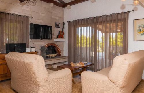 Supetar Villa | 4 bedroom villa with swimming pool