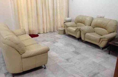Kampung Sama Gagah Dalam House | 4 Bedrooms and 4 Car parks house